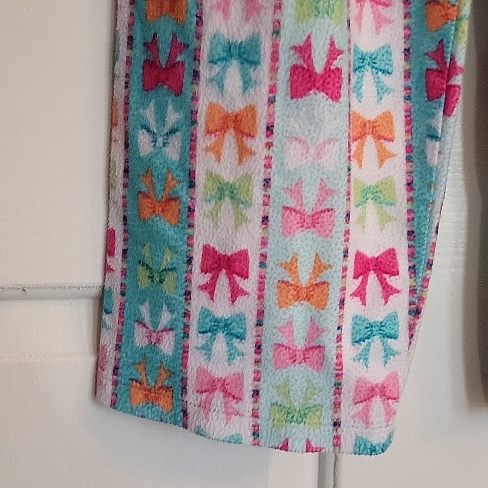 Girls Christmas Presents Pajamas, 2-piece set, M(7-8). Multicolored. - Picture 7 of 10